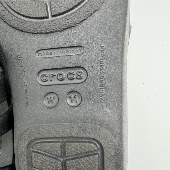 CROCS Black Women's Sandals size 11 regular - Picture 5 of 6